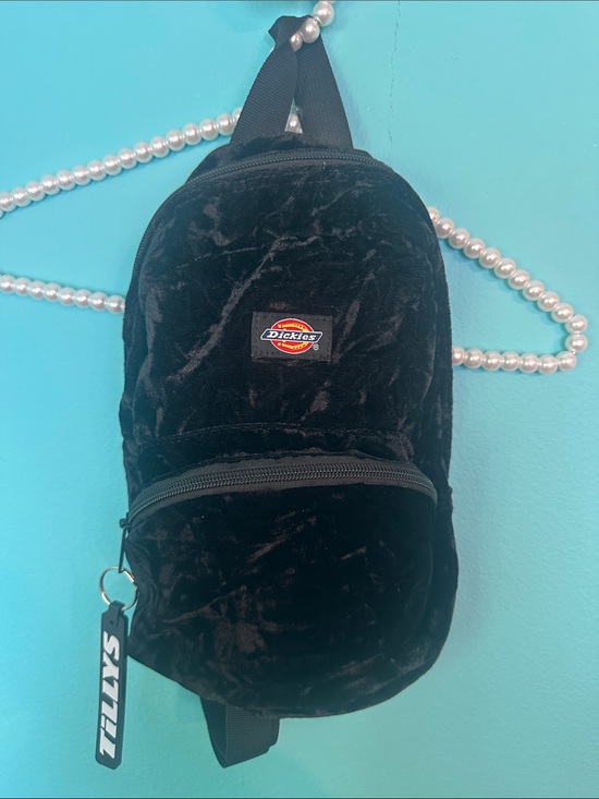 her universe studio ghibli kiki's delivery service lace mini backpack Kate Spade New York Grove Street Leopard Sammi Color:Black / Royal / Stone (default) 5000+ Lululemon Everywhere Belt Bag CHASING DREAMS 34Materialgrainy vinyl with matching